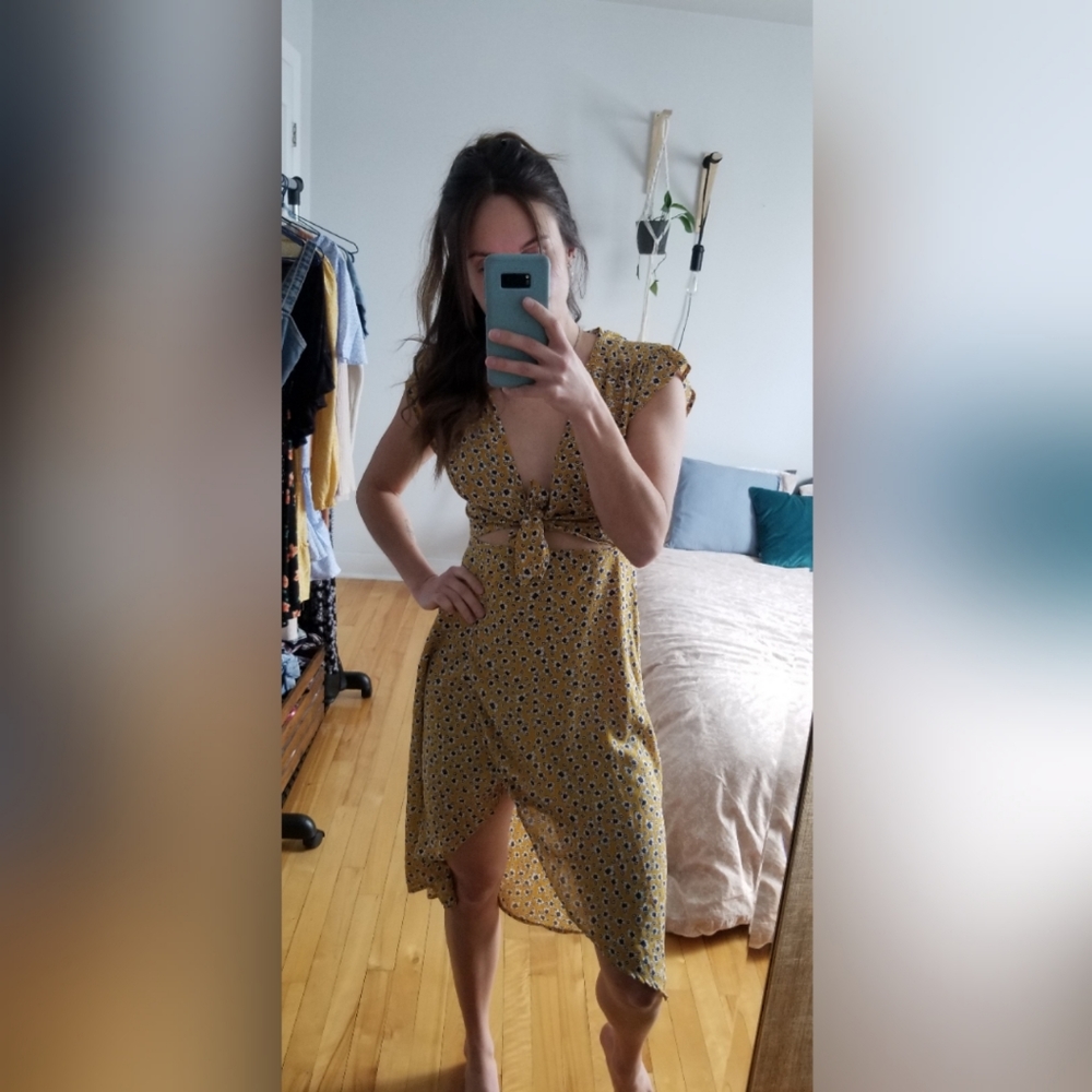 Yellow dress
